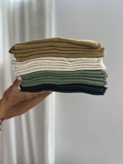 Clásica – Paños nido con flecos x3 (Crudo / Avellana / Gris)